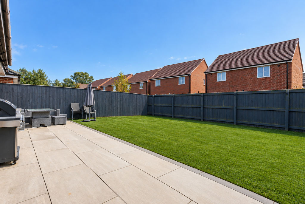 Lutterworth Avenue